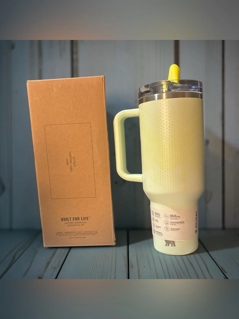 NIB! Stanley Quencher H2.0 FlowState Tumbler 40oz Flip Top Sage Green & Yellow